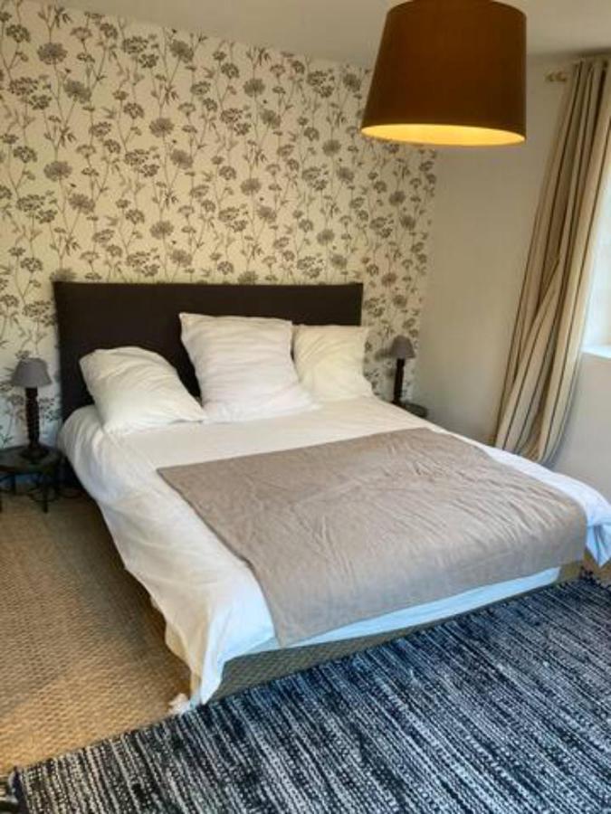 Locmajan Bed & Breakfast Plouguin ภายนอก รูปภาพ